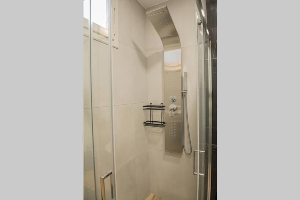 Elegant Apartment In The Heart Of Heraklion Esterno foto